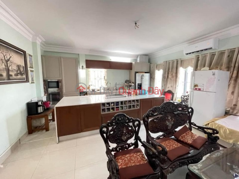 House for sale in Cau Giay, Vip area 105m2, CASH FLOW, 7 FLOORS ELEVATOR, GOOD PRICE! Sales Listings