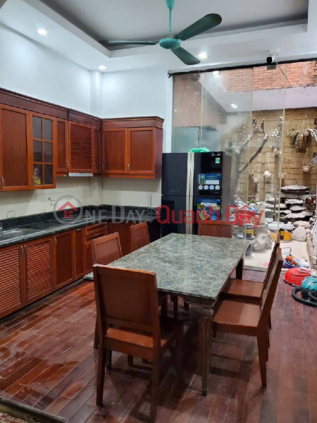 đ 19,2 tỷ | Đặng Tiến Đông 5 tầng Nhà phân lô hiếm giữa Đống Đa – ô tô tránh – 2 thoáng – gần phố