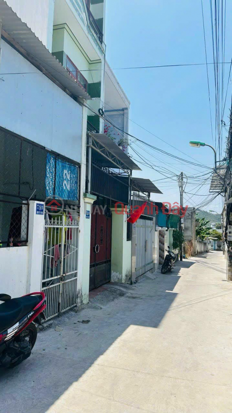 FULL RESIDENTIAL LAND PLOT FOR SALE, CAR ALLEY HOA TRUNG, VINH HOA, NHA TRANG. PRICE REDUCED TO ONLY 2.2 BILLION!! _0