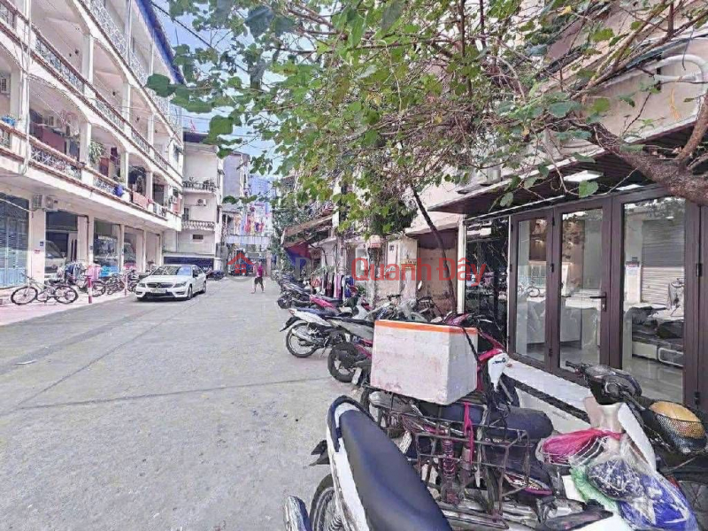 For sale, 1st floor of Mai Dich Cau Giay apartment, area 48\\/60m2, price 5.5 billion - cars can park at the door, 20m from the street Sales Listings
