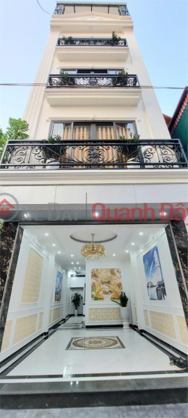 The owner needs to sell a private house of 60m2, 5 floors with elevator at Phuc Loi Long Bien Sales Listings