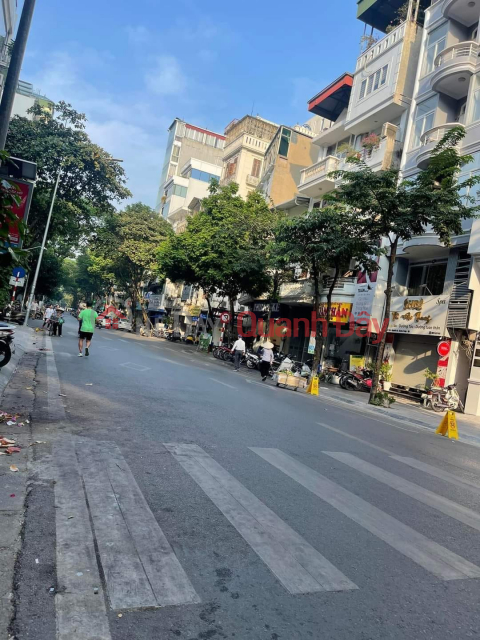 Chính chủ gửi bán biệt thự Trung Kính, mặt tiền 13m,190m, 45 Tỷ. _0