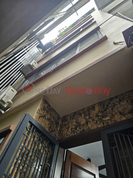 House for sale in a prime location on De To Hoang alley, Bach Khoa ward - District 2 (formerly Ba Trung district),Hanoi. Sales Listings
