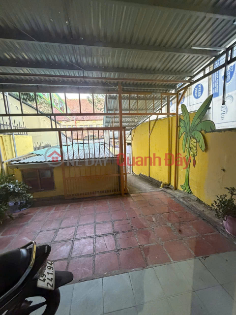 Whole house for rent with large yard, facing Yersin street, price 15 million VND in Da Lat, Lam Dong. _0