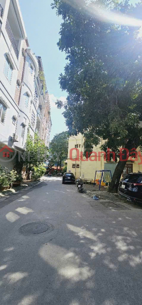 Bán nhanh nhà đẹp KĐT Văn Quán - Trước nhà là sân chơi cực thoáng, đỗ ô tô cả ngày Niêm yết bán