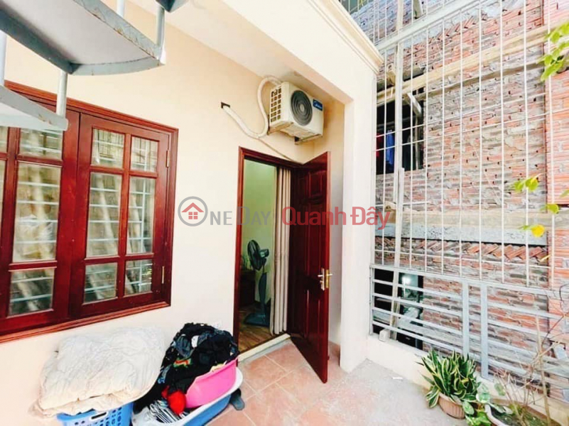 Corner lot Tran Quoc Vuong, Cau Giay for sale 35m, 5T, 3-storey car parked at the door, very open in front of the house, marginally 4 billion Vietnam, Sales | ₫ 4.05 Billion