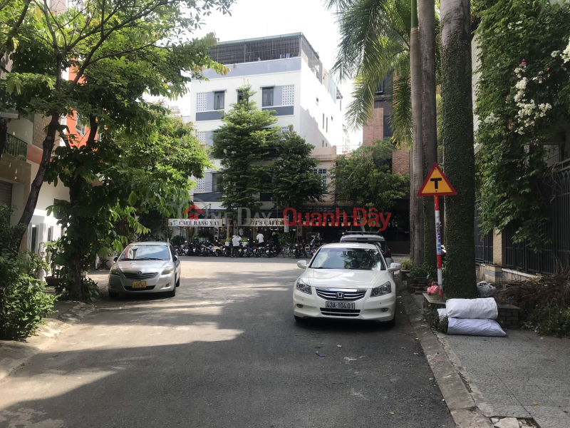 Selling a new mezzanine house in a crowded Korean and Japanese street, An Nhon Son Tra, DN-4.2 billion tl Sales Listings